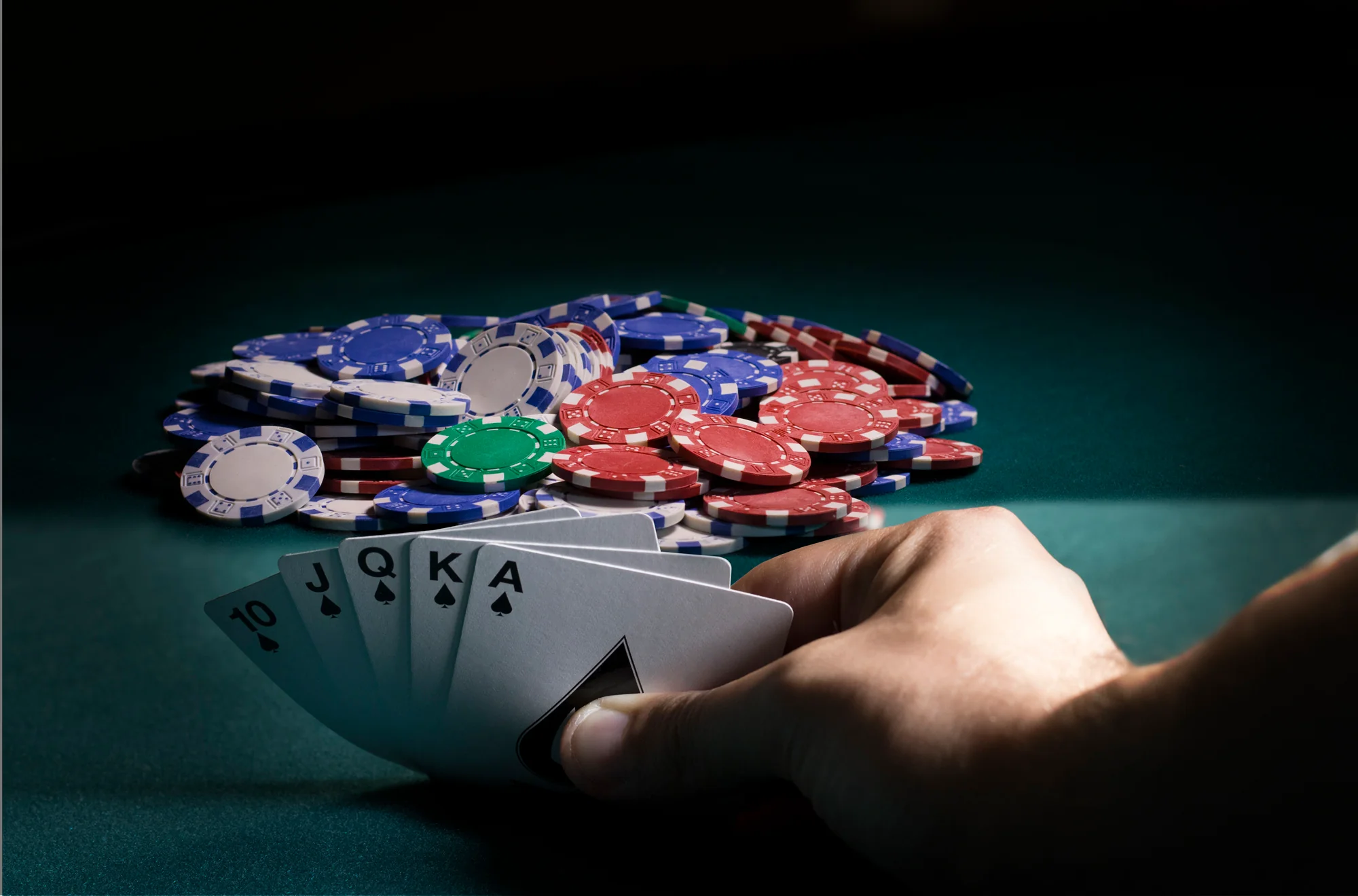 How to Bet in Poker?